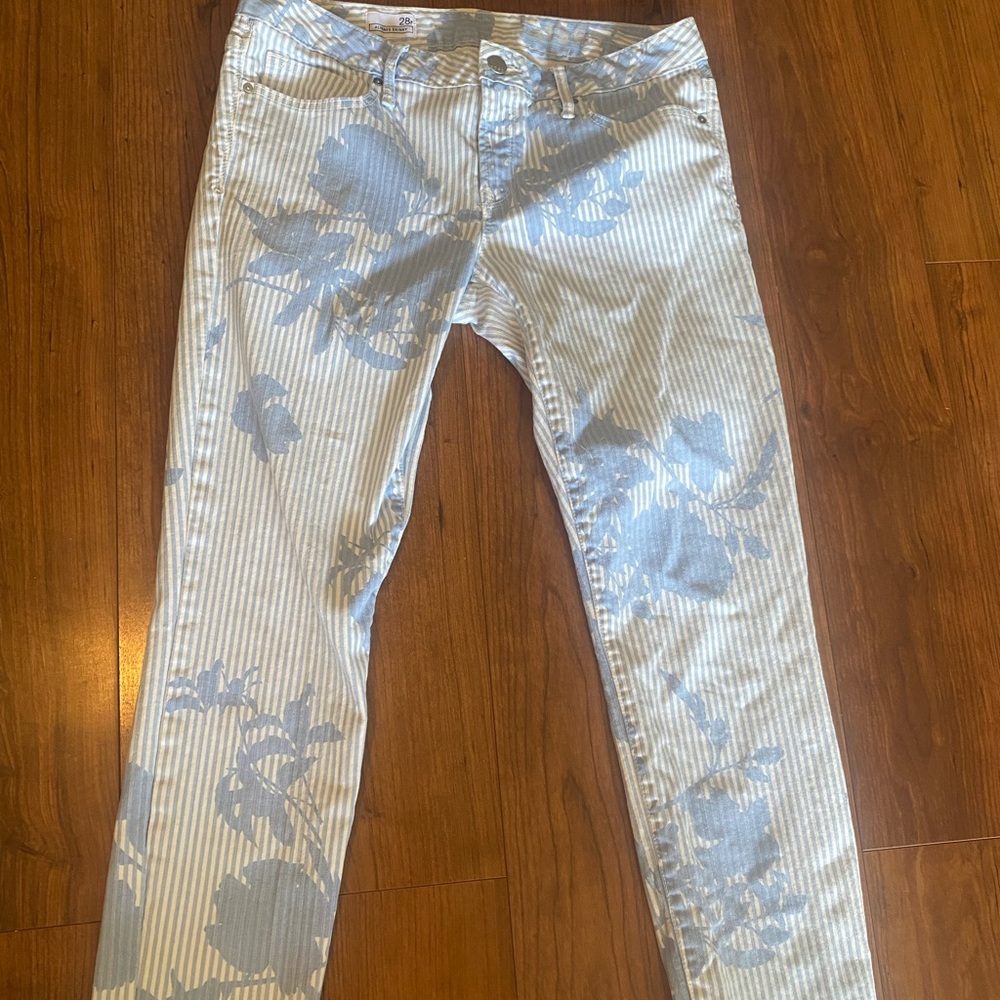 GAP Women's Skinny Jeans in Light Blue Floral Stripe